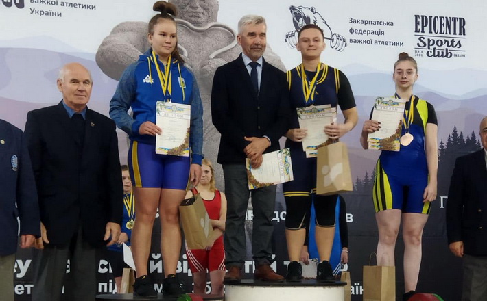 Черкащанка стала призеркою чемпіонату України з важкої атлетики