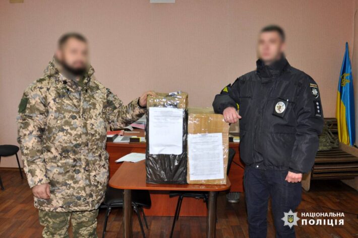 На потреби ЗСУ: черкаські правоохоронці передали конфіскат військовим
