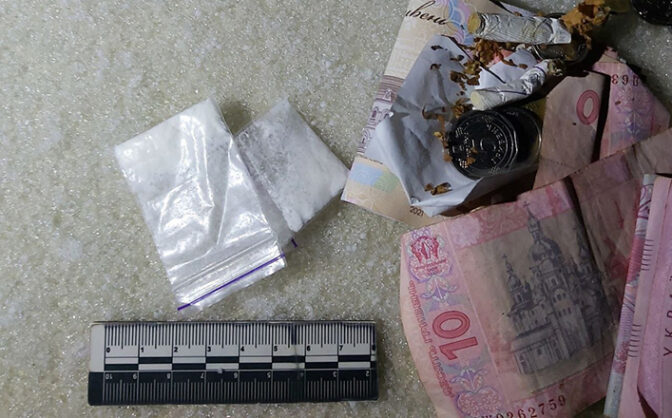 П’яний і з наркотиками: у Черкасах правоохоронці затримали 18-річного водія