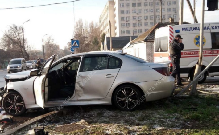 У Черкасах в аварії травмувався водій “BMW”