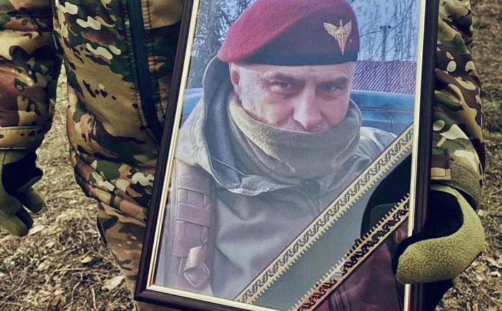 Загиблого військового-навідника поховали на Черкащині