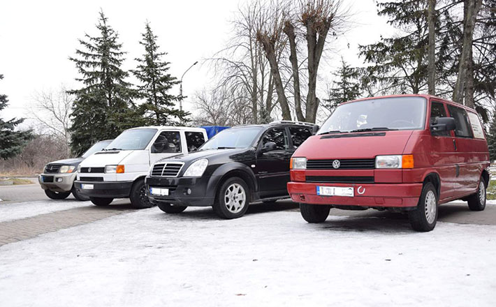 Ще 4 авто отримали захисники України від Черкащан