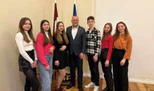 Черкаські школярі розпочали стажування у Вальмієрі