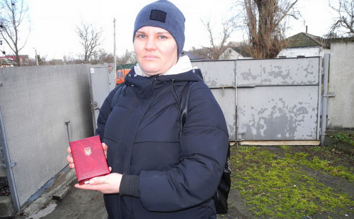 Захисника з Черкащини нагородили орденом посмертно. Відзнаку передали дружині