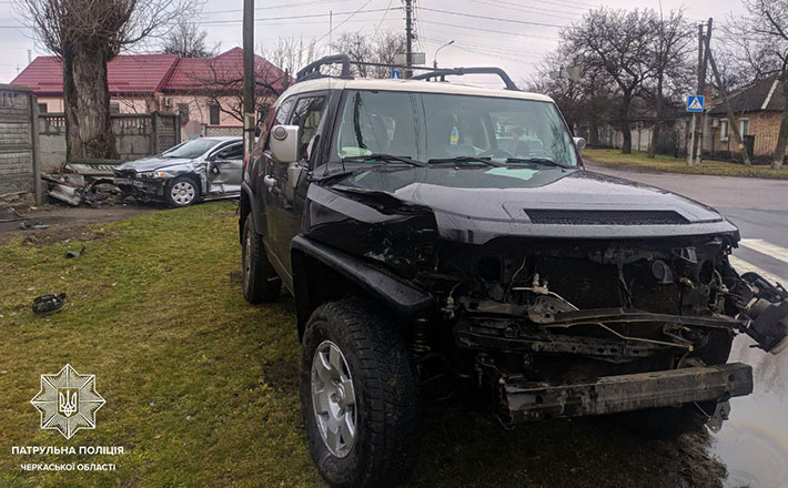 Через порушення ПДР у Черкасах сталася аварія