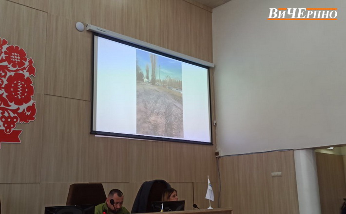 У Південно-Західному районі Черкас просять заасфальтувати тротуар
