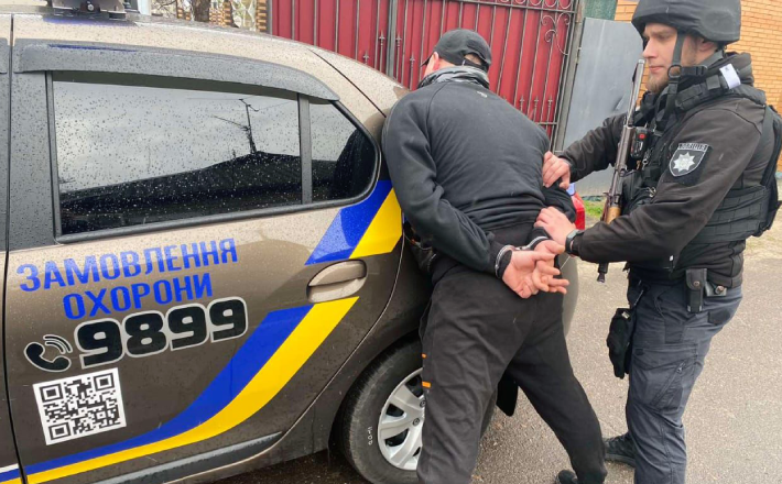 Черкаські правоохоронці затримали чоловіка, який був у розшуку