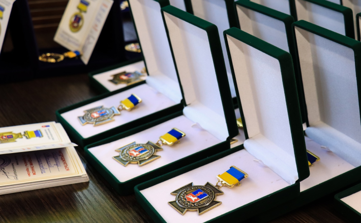 Нагрудними знаками відзначили ліквідаторів аварії на Чорнобильській АЕС в Черкасах