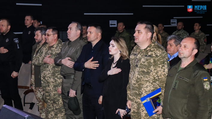 У Черкасах нагородили військових правоохоронців (ФОТО)