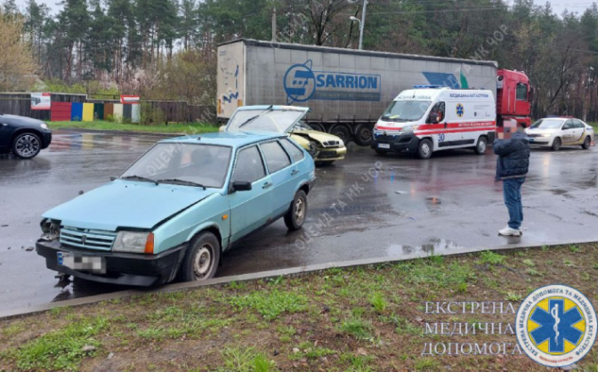 У Черкасах унаслідок зіткнення двох автомобілів травмувалася жінка