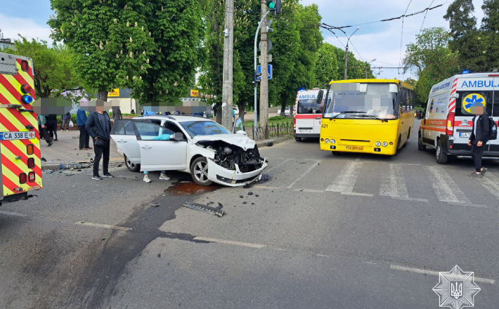 У поліції повідомили деталі ДТП у Черкасах,  в якій постраждали діти (ФОТО)