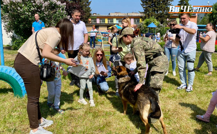 «Моя родина – територія любові»: в Черкасах відбувався захід, присвячений протидії насиллю в сімʼї (ФОТО, ВІДЕО)
