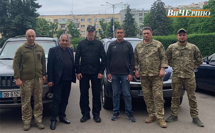 Захисників підсилять ще двома автівками від черкащан (ФОТО, ВІДЕО)