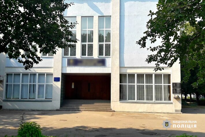 На Черкащині директор навчального закладу відбирав у студентів стипендії для отримання вигоди