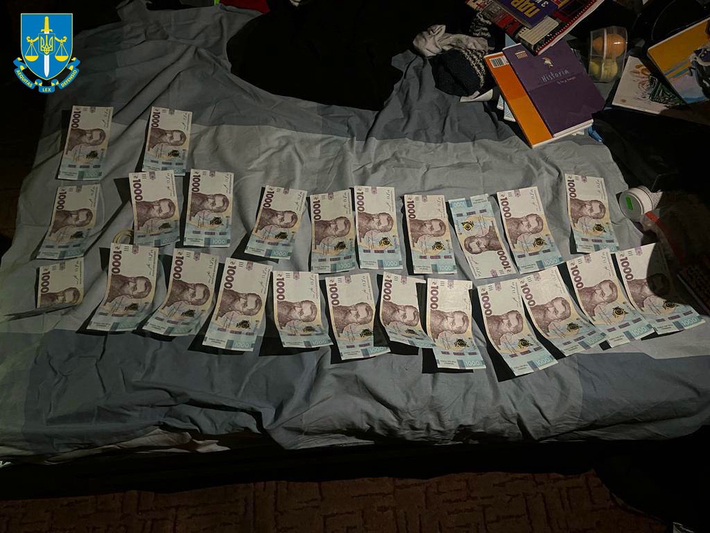 У Черкасах група молодиків збували наркотики на вулицях міста