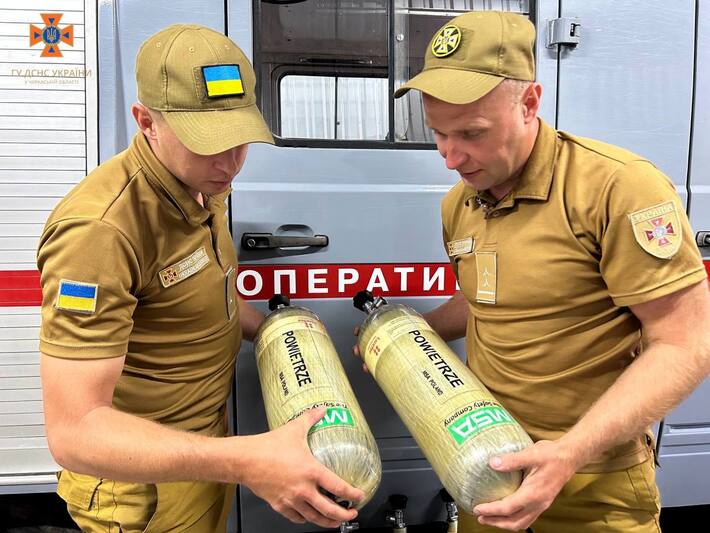 Черкаські водолази-сапери отримали кисневі балони