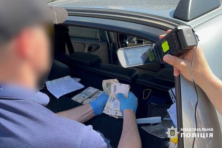 На Черкащині правоохоронці викрили посадовців, які завдали збитків державі на понад мільйон гривень (ФОТО)
