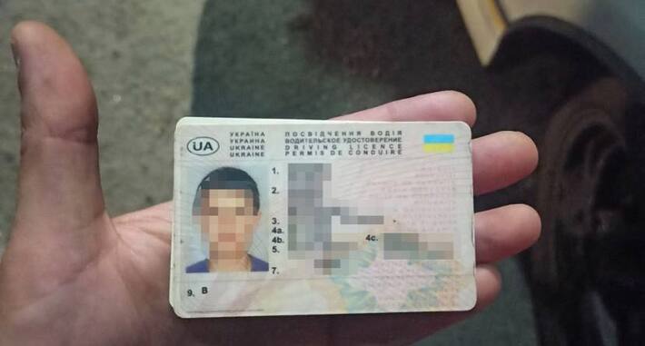 У Черкасах виявили водія з підробленими документами