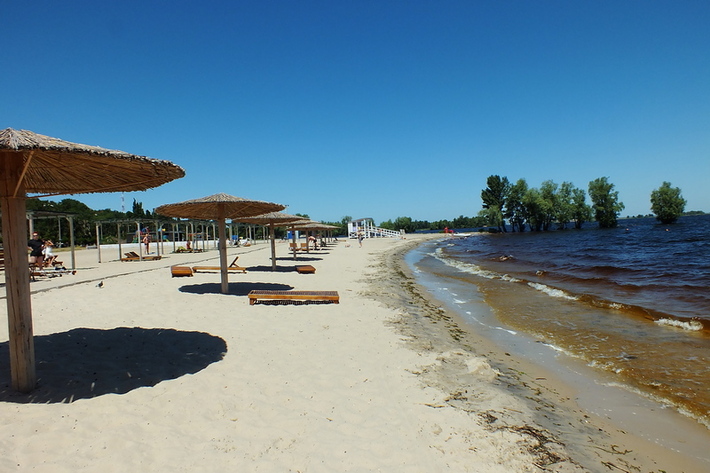 Оприлюднили перші результати якості води на пляжах Черкаської області
