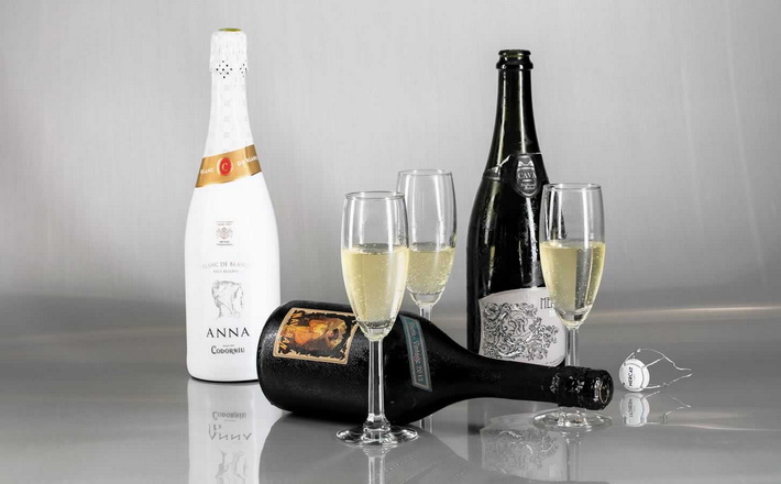 Ігристе Cava: цікаві факти про вино*
