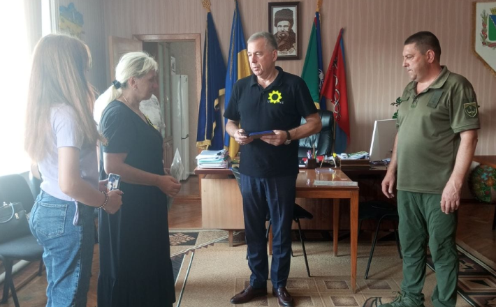 Дружина та донька захисника з Черкащини отримали посмертну нагороду