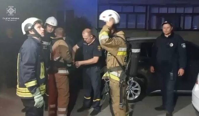 Під час пожежі в Умані евакуювали 25 мешканців будинку