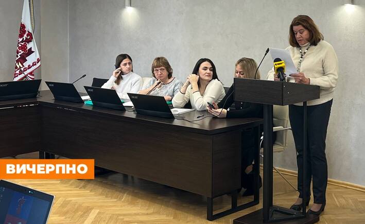 “Пріоритетом у фінансуванні виявилися не ЗСУ, а придбання дорогого медобладнання”, — депутатка ЧМР
