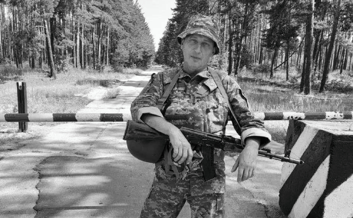 Перестало битися серце: Черкащина попрощалася з Героєм