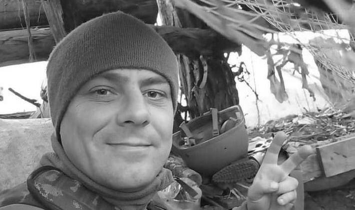 Отримав несумісне з життям поранення: у Черкасах провели в останню путь Героя