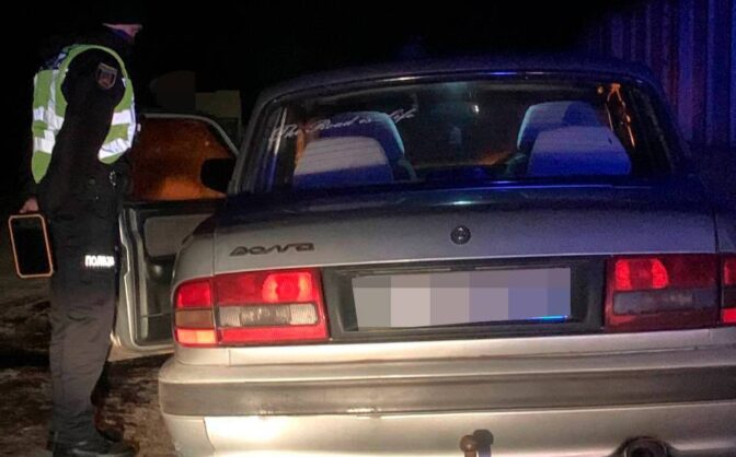 У Черкасах п’яний водій без прав порушував ПДР у комендантську годину