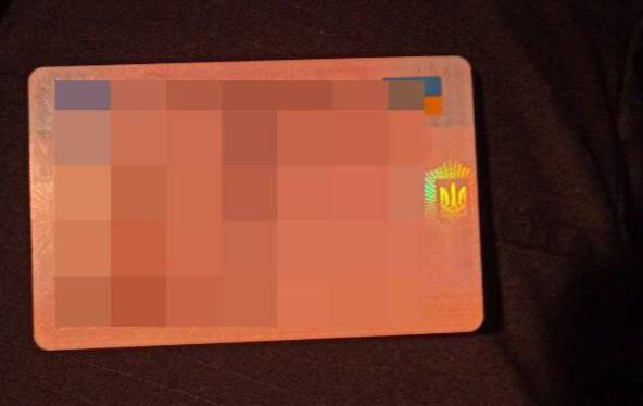 У Черкасах 22-річний водій з підробленими правами порушував ПДР