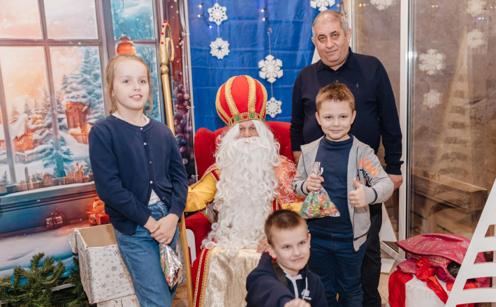 Юних черкасців привітали з Днем святого Миколая