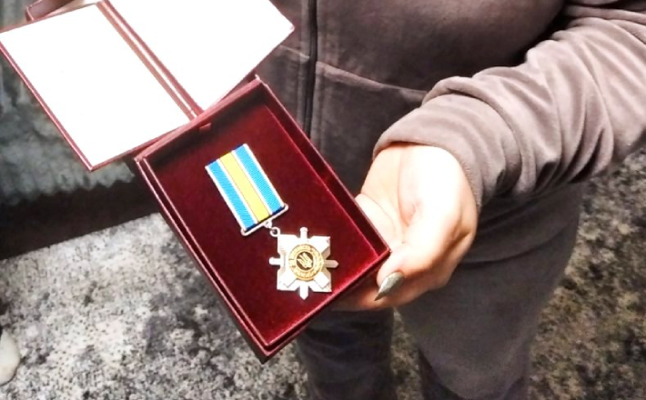 Дружині загиблого черкащанина вручили орден “За мужність”