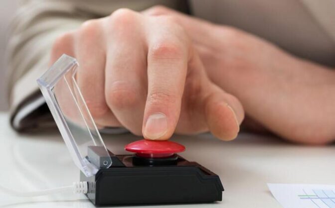 “Тривожною кнопкою” користуємося часто”: черкаські медики розповіли про специфіку своїх викликів