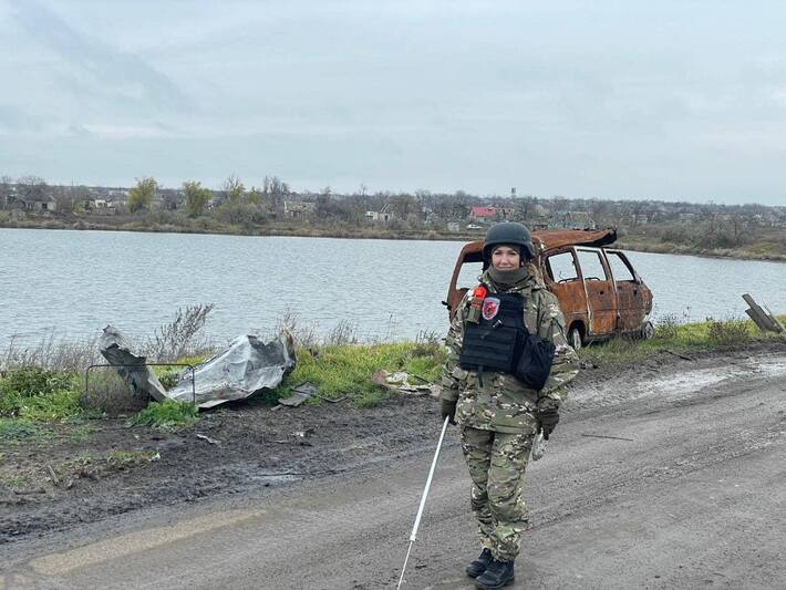 Поліцейська з Черкас розміновувала Херсонщину