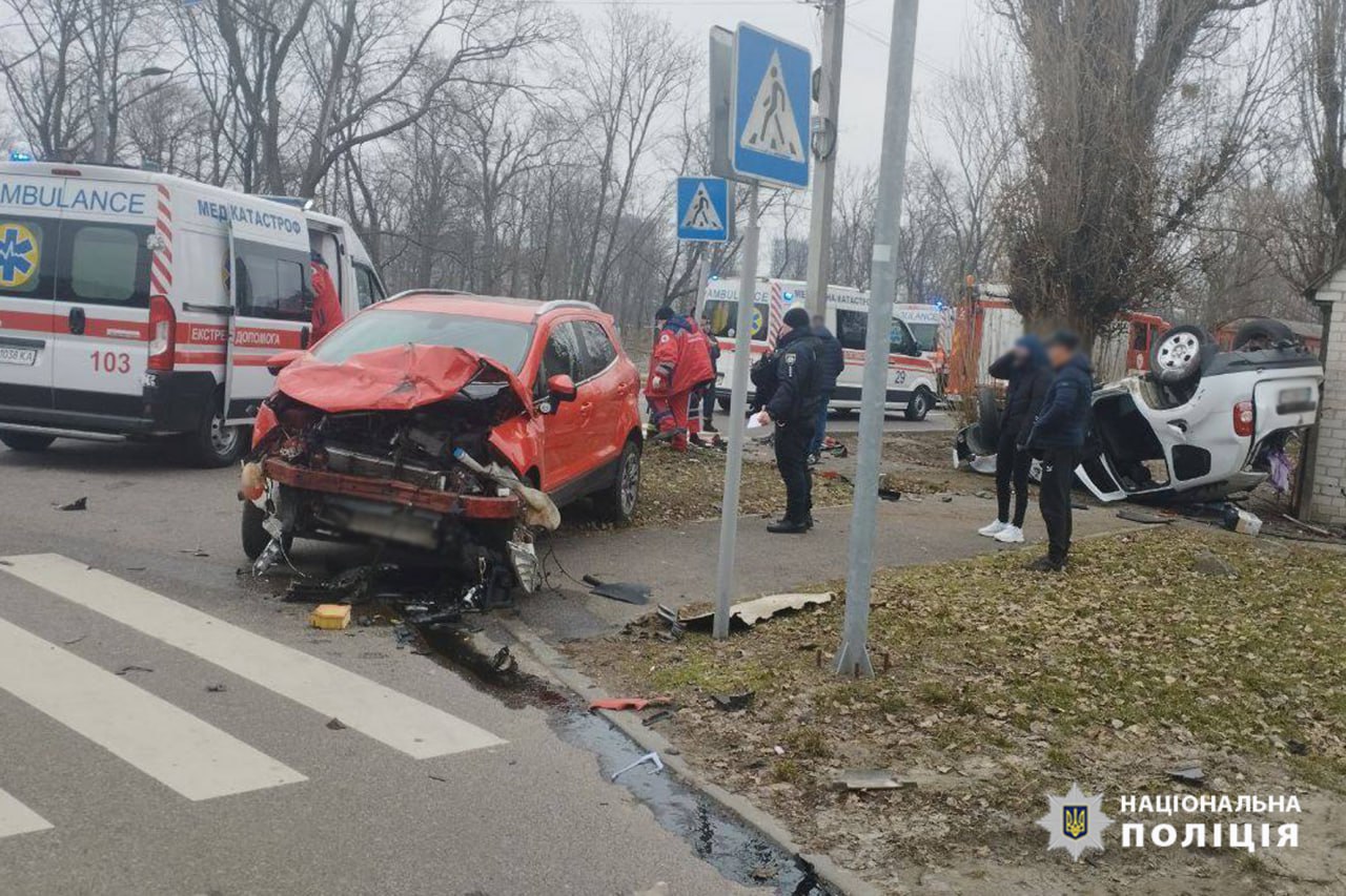 У Черкасах під час автотрощі травмувалися троє людей (ФОТО)