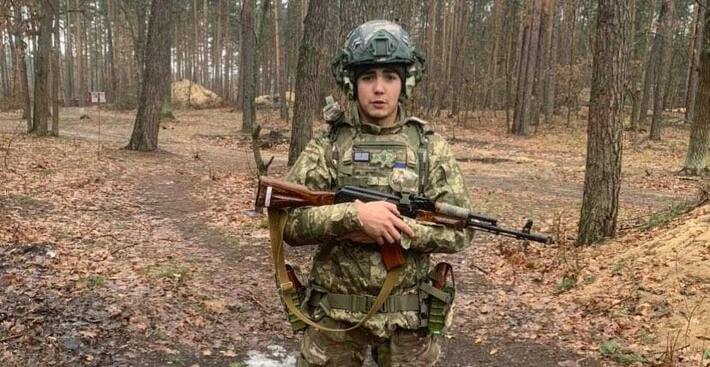 Хлопцю завжди буде 21: жителі Звенигородщини завтра проведуть в останню путь Героя