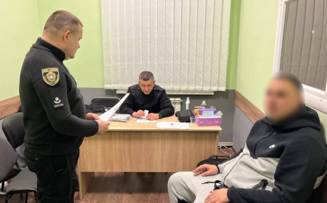 В Умані громадяни Ізраїлю влаштували стрілянину, їх зобов’язали покинути Україну (ФОТО)