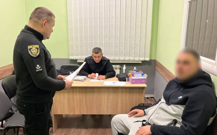 В Умані громадяни Ізраїлю влаштували стрілянину, їх зобов’язали покинути Україну (ФОТО)
