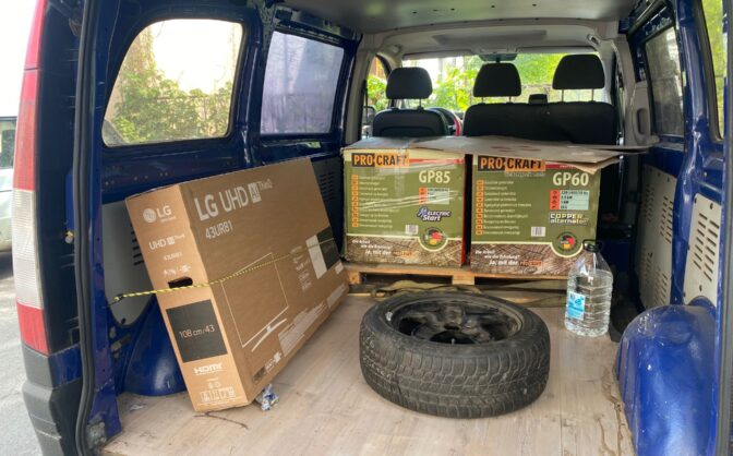 У Кам’янці для українських захисників передали генератори (ФОТО)