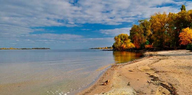 Прокуратура вимагає повернути Черкасам шість гектарів орендованих земель на узбережжі Дніпра