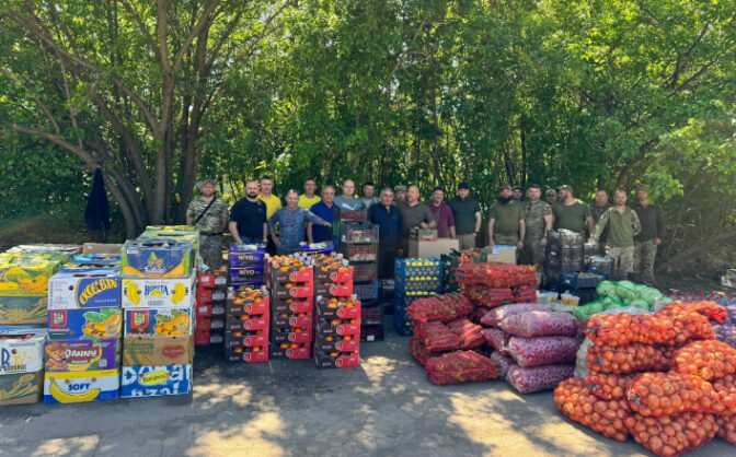 Смачно для хлопців і корисно для Перемоги: чергову допомогу відвезли черкаські волонтери військовим
