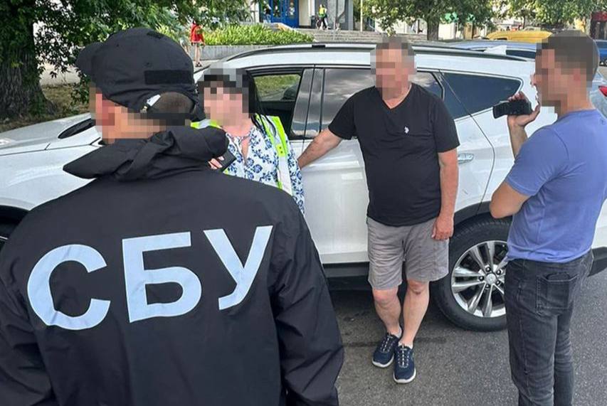 СБУ викрила в Черкасах нову “схему для ухилянтів”, їм пропонували ставати “наркозалежними” (ФОТО)