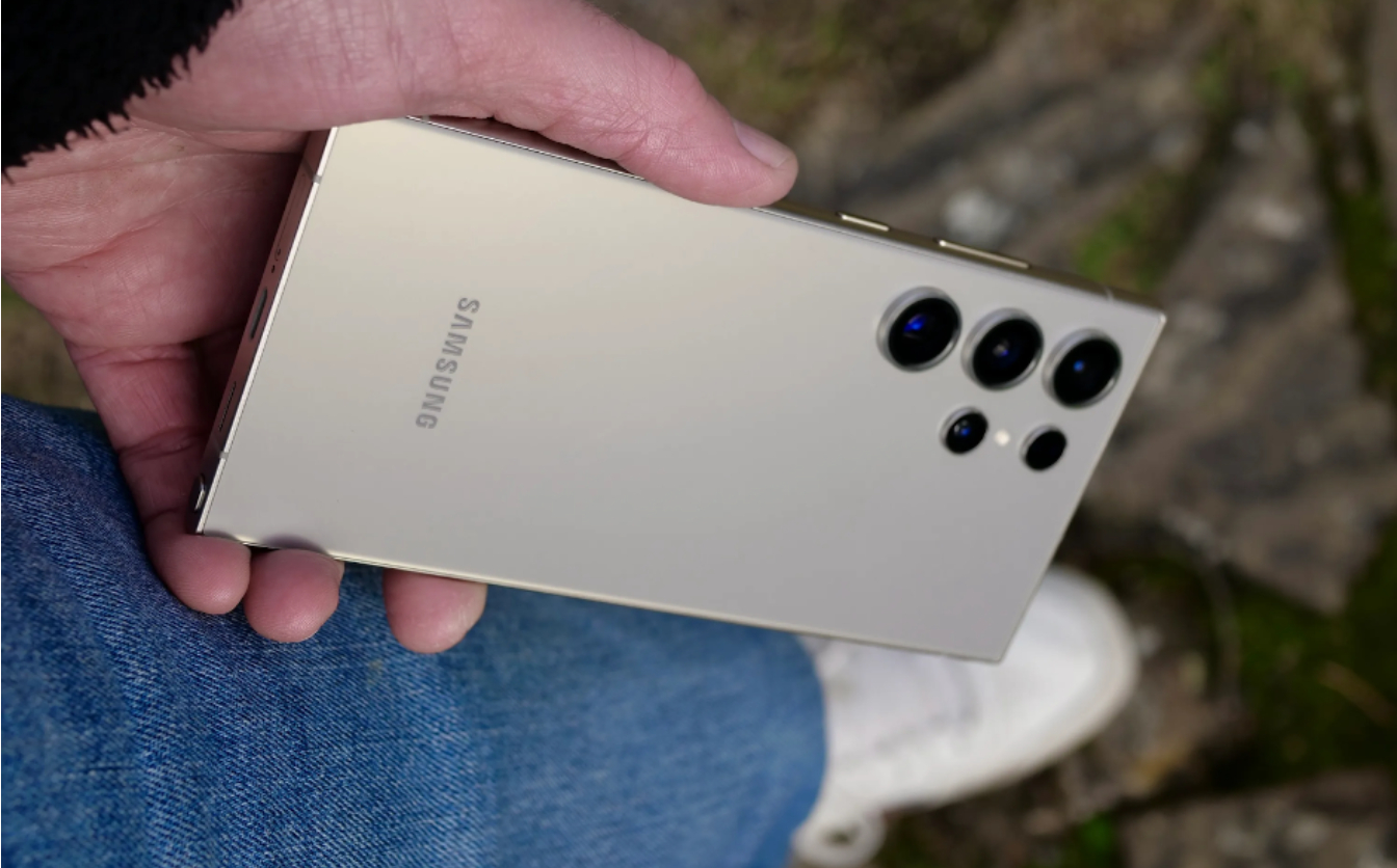 Топ камерофонів: найкращі смартфони з хорошою камерою в 2024 році