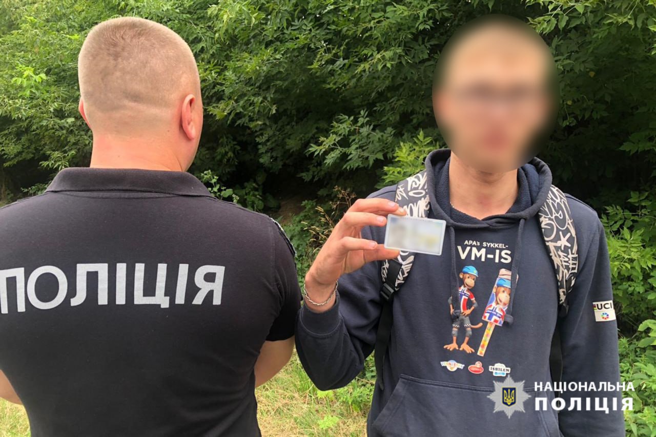 Не хотів повертатися додому: уманські правоохоронці всю ніч шукали 17-річного підлітка