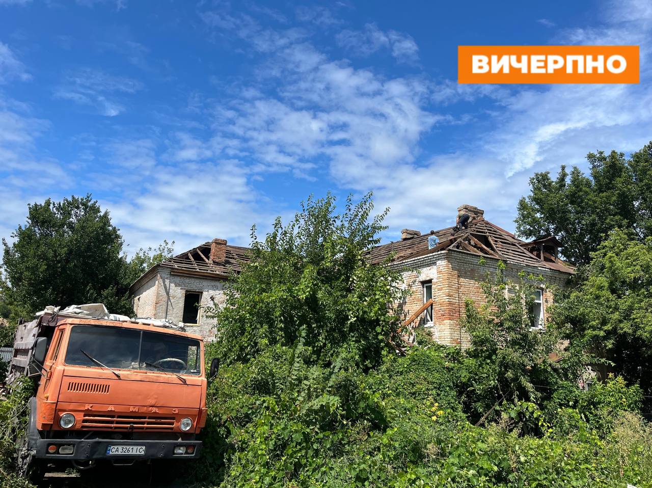 Петиція щодо припинення реконструкції Будинку з грифонами зібрала понад 700 підписів