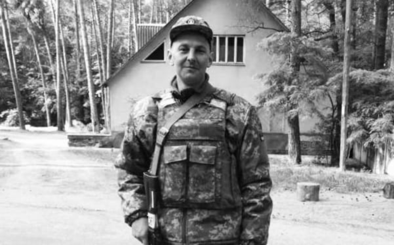 35-річного воїна провели Черкаси в останню путь