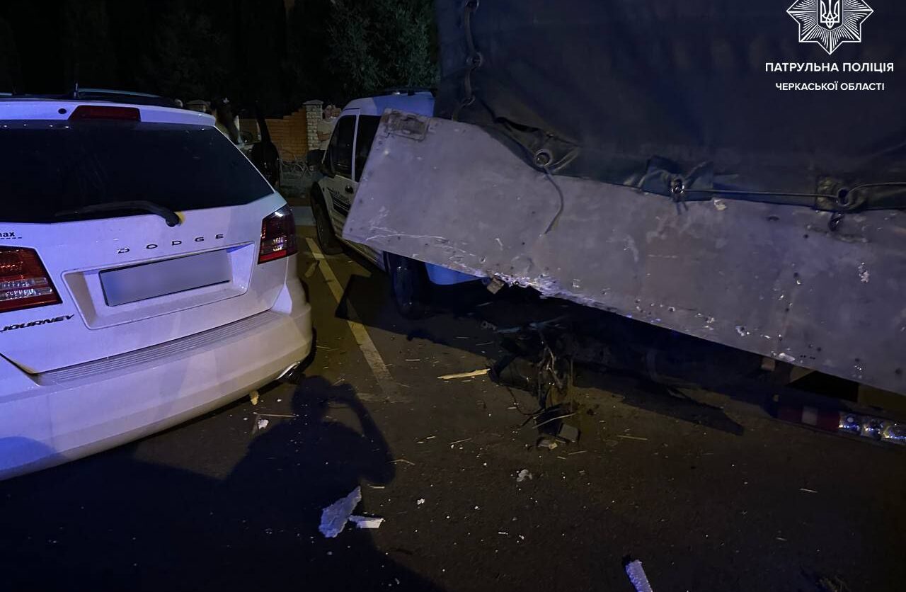 П’ять автівок пошкоджені: в Черкасах п’яний водій спричинив ДТП