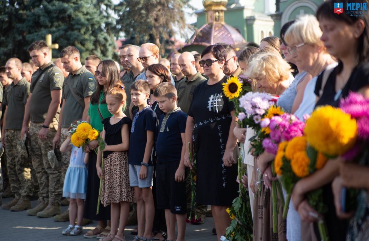 Захисників, які віддали життя за Україну, вшанували в Черкасах (ФОТО)