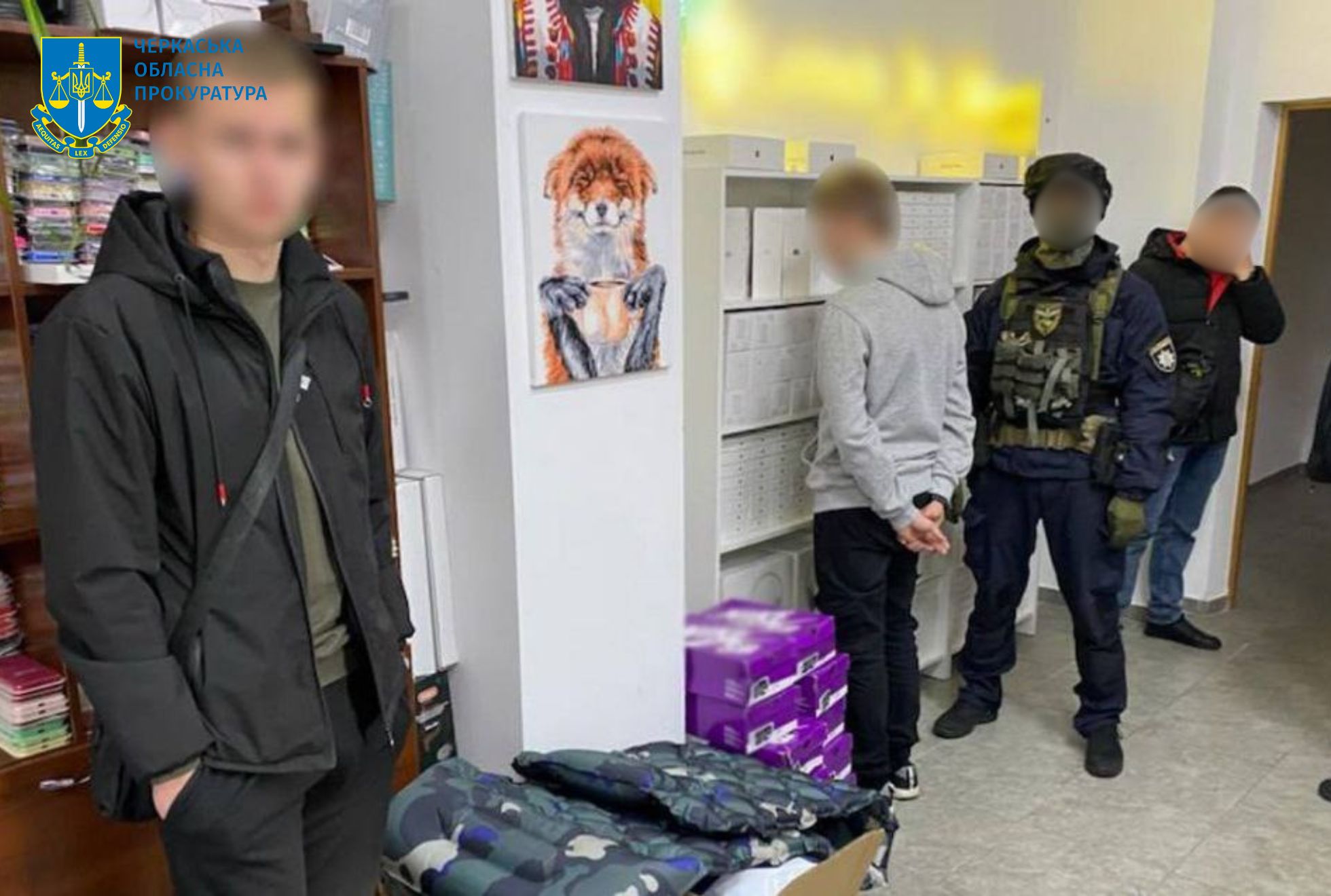 Збитків на понад 27 мільйонів гривень: група черкащан продавала підробку під виглядом люксового бренду (ФОТО)